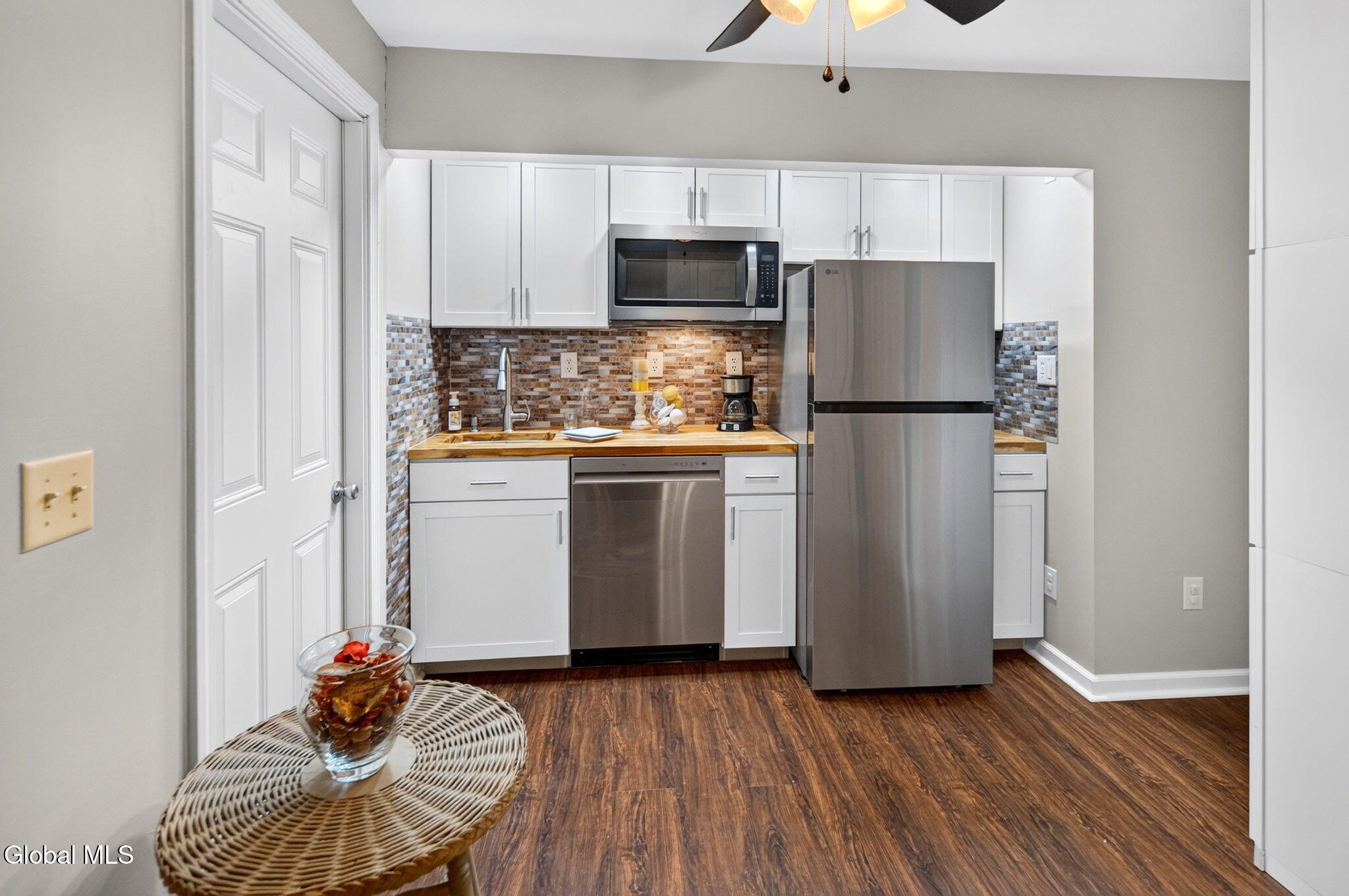 72 Fredericks Road Glenville NY 12302