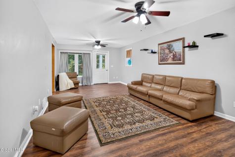 72 Fredericks Road Glenville NY 12302