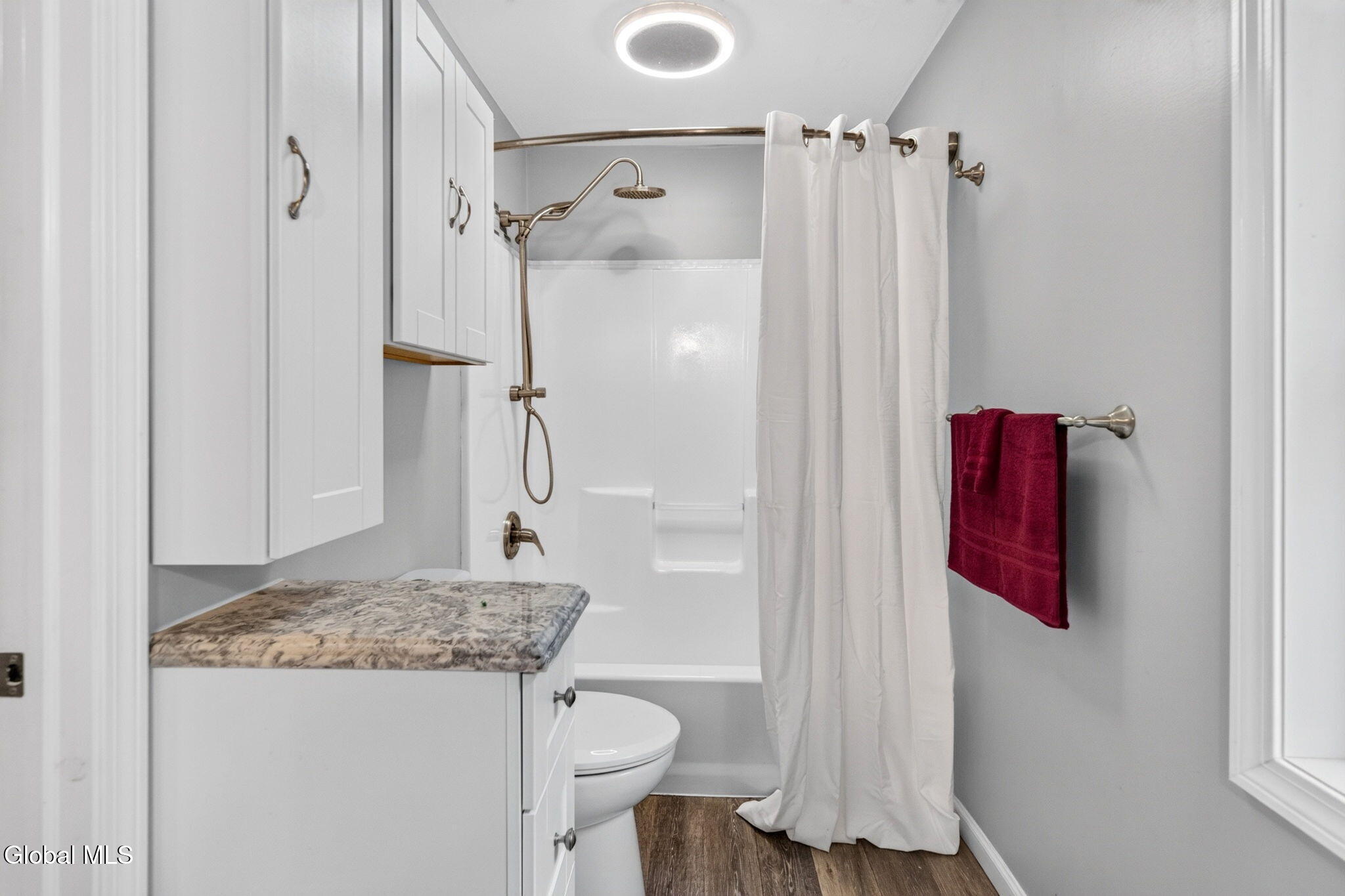72 Fredericks Road Glenville NY 12302