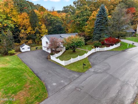 72 Fredericks Road Glenville NY 12302