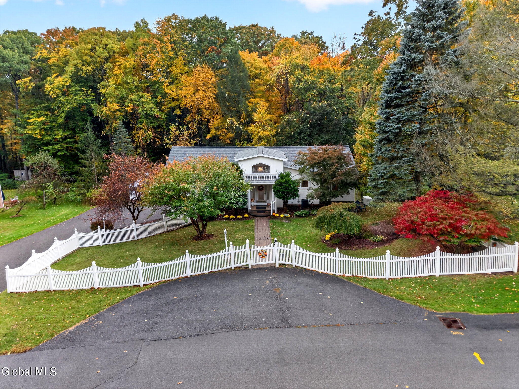 72 Fredericks Road Glenville NY 12302