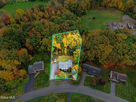 72 Fredericks Road Glenville NY 12302