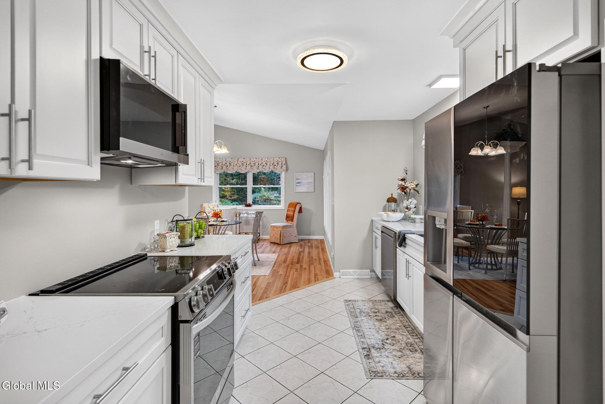 72 Fredericks Road Glenville NY 12302