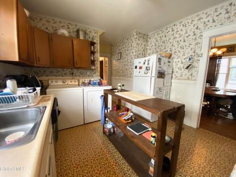 2513 15th Street Troy NY 12180