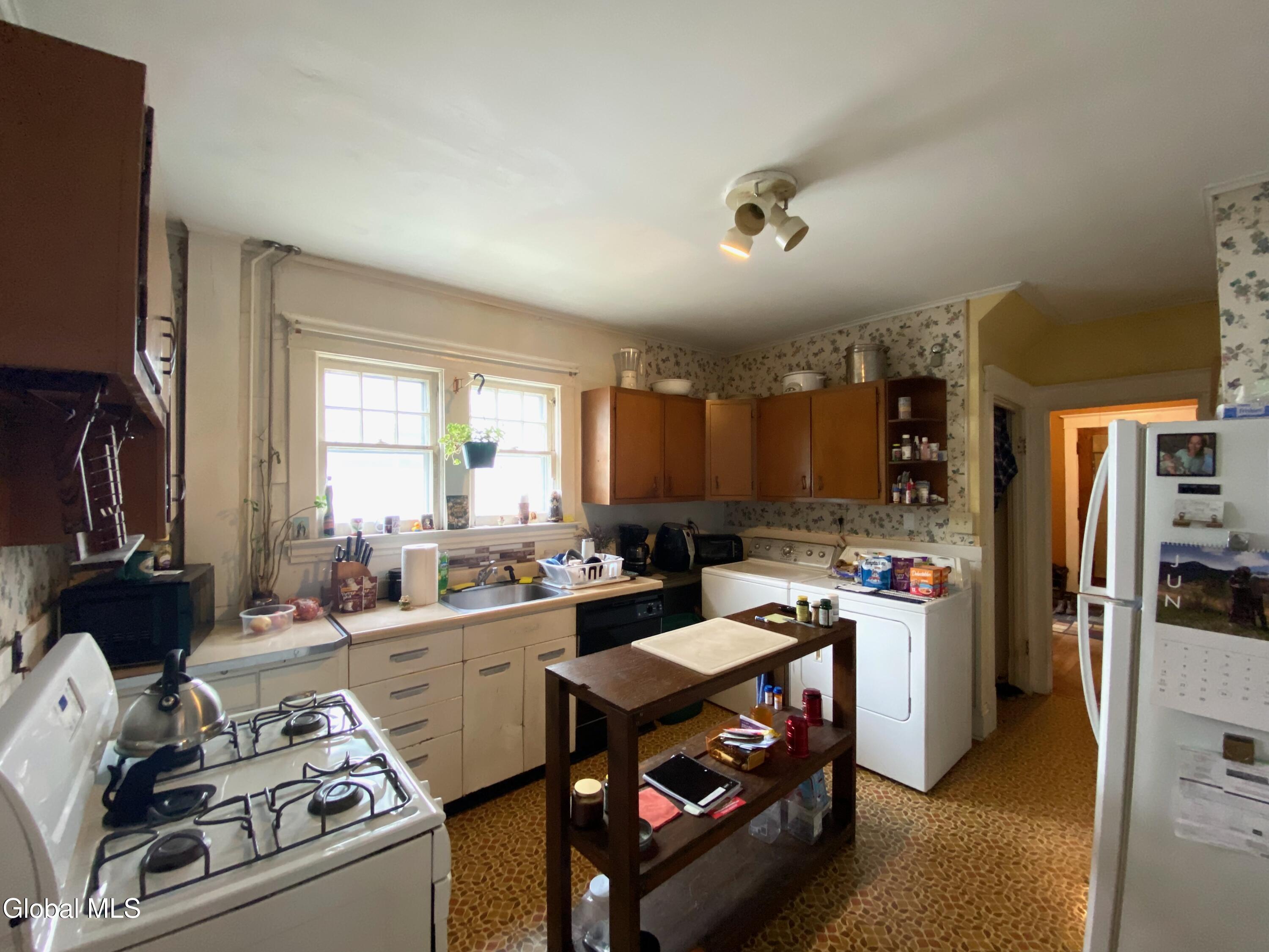 2513 15th Street Troy NY 12180