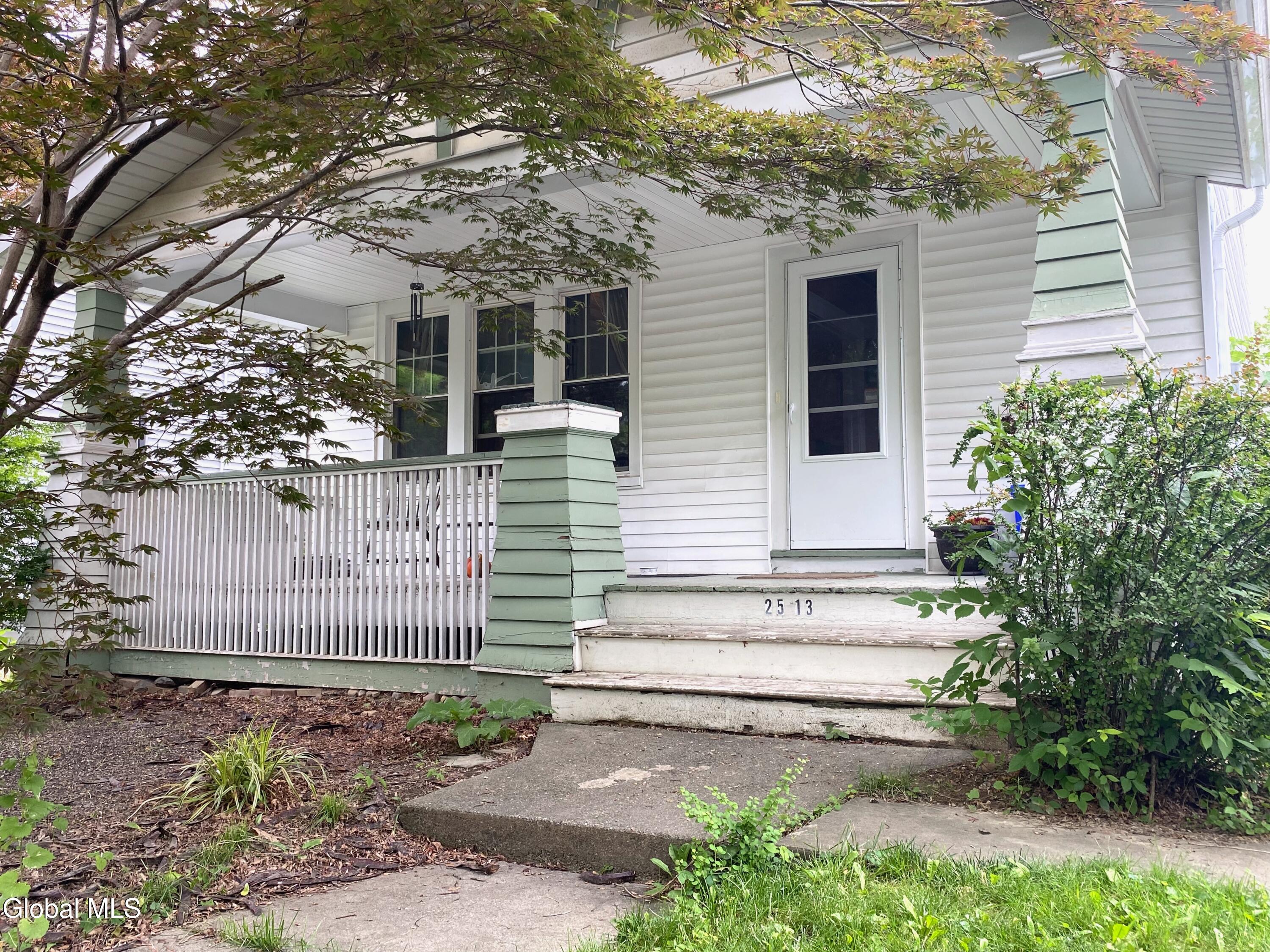 2513 15th Street Troy NY 12180