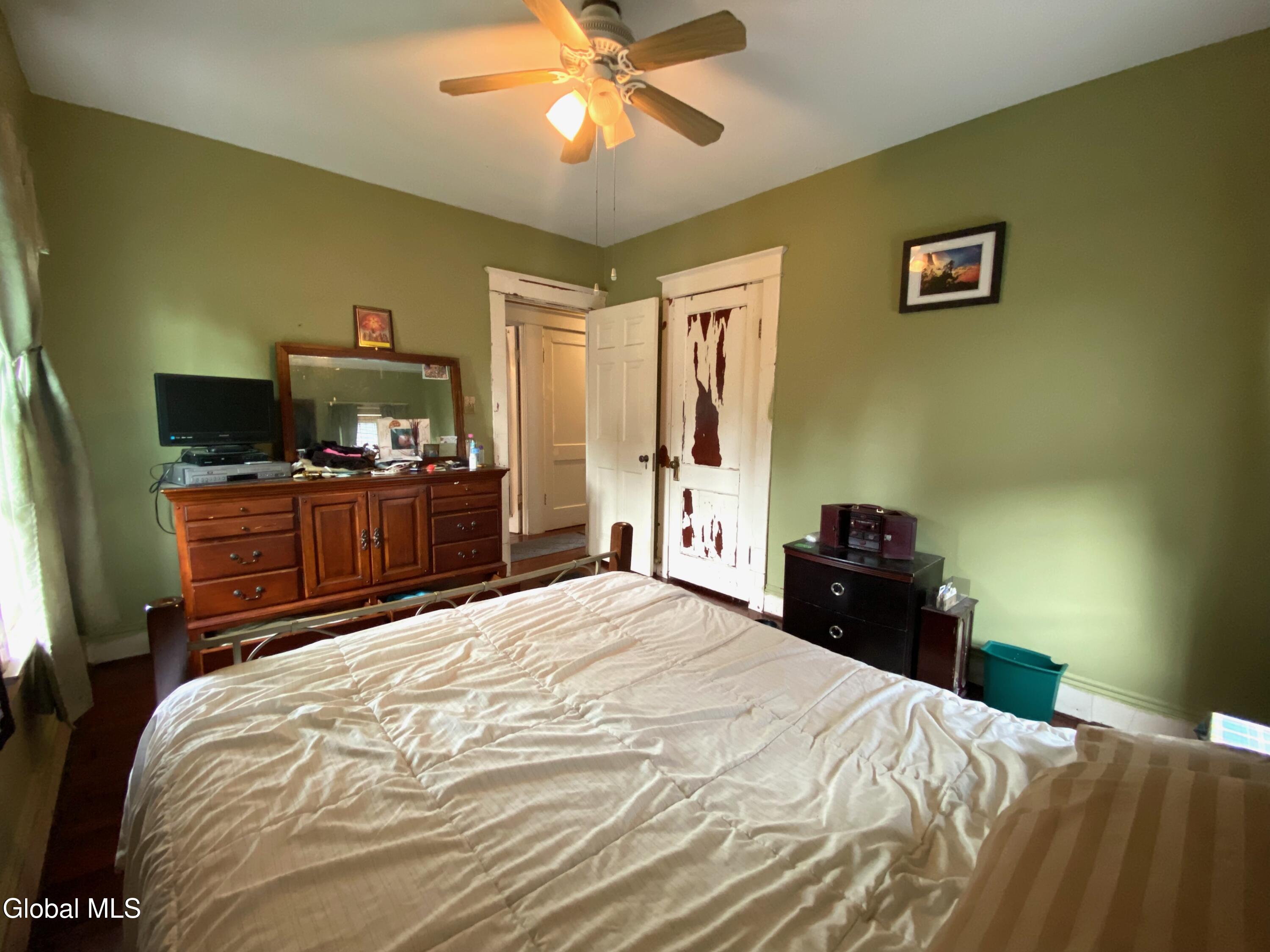 2513 15th Street Troy NY 12180