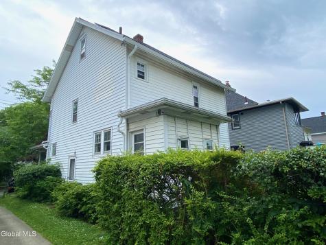 2513 15th Street Troy NY 12180