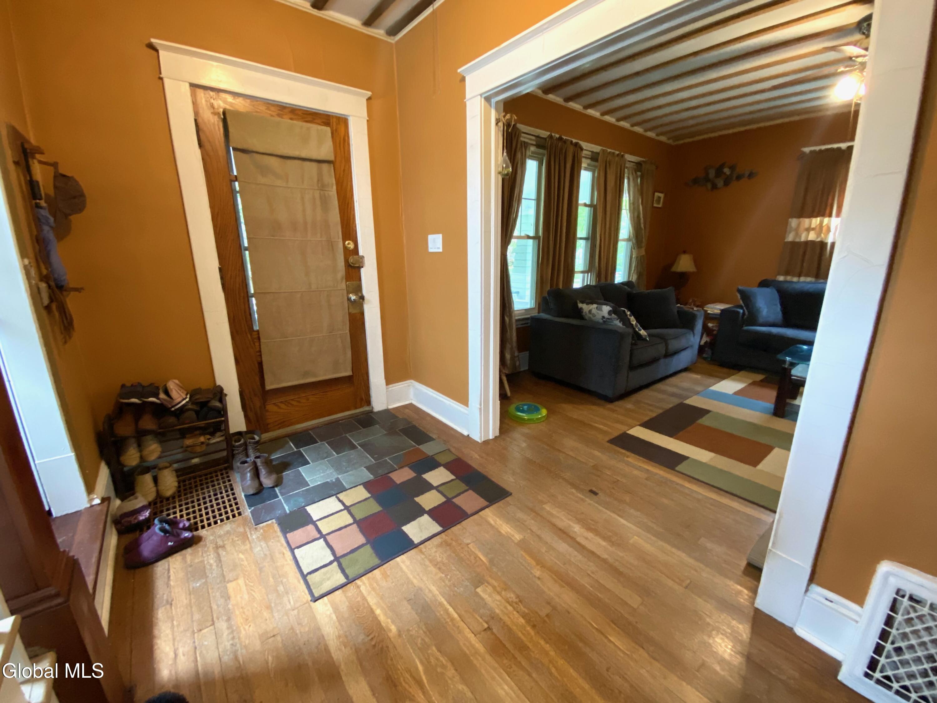 2513 15th Street Troy NY 12180