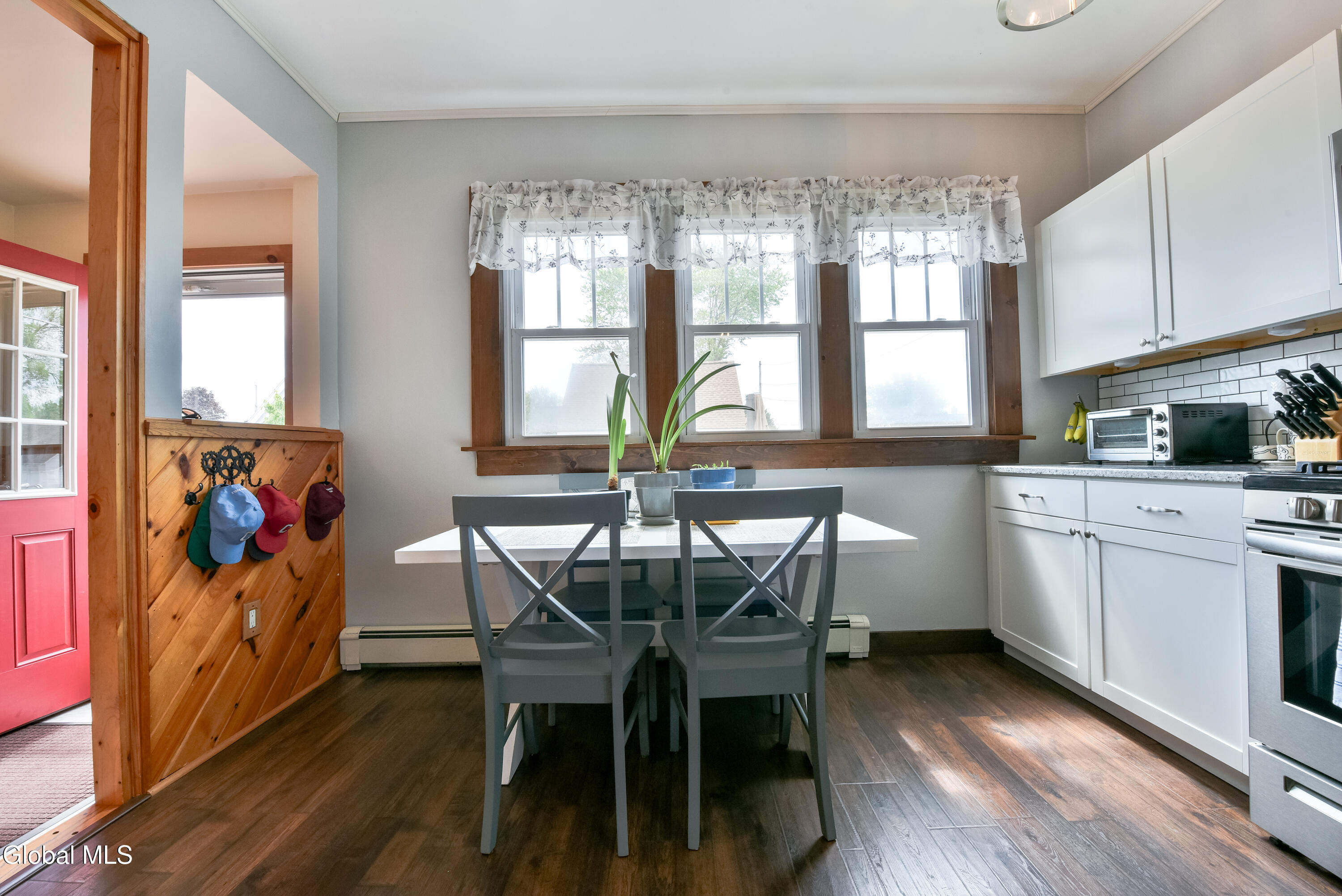 106 Frederick Avenue Colonie NY 12205