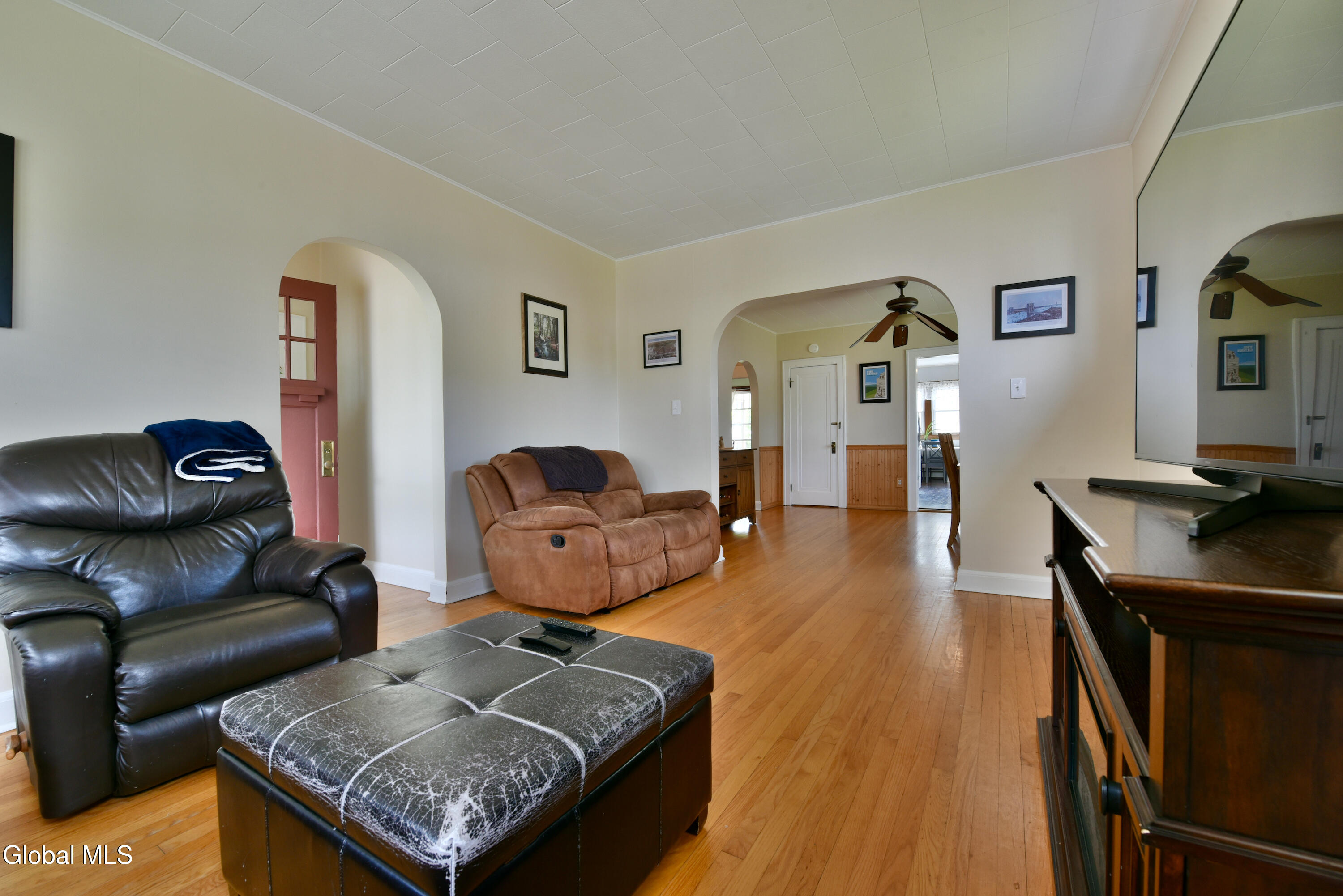 106 Frederick Avenue Colonie NY 12205
