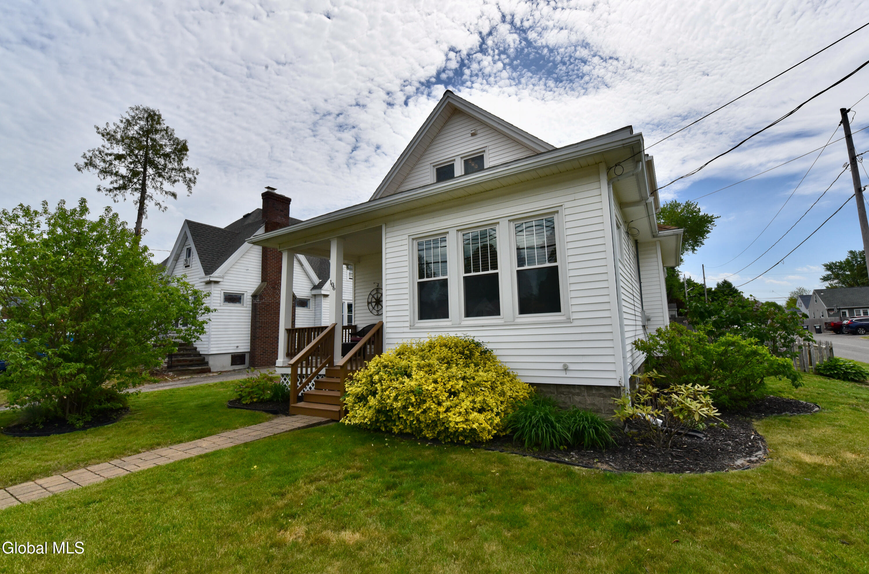 106 Frederick Avenue Colonie NY 12205