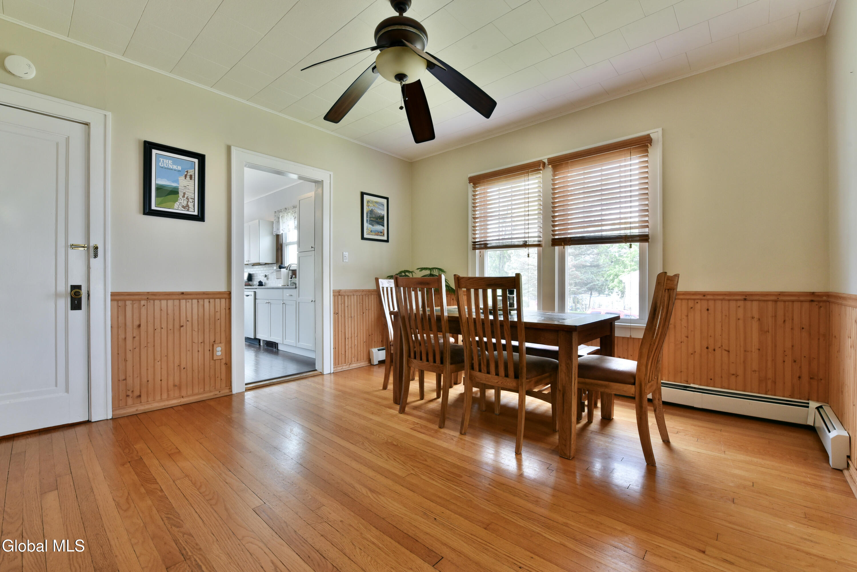 106 Frederick Avenue Colonie NY 12205