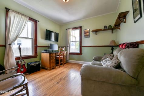 106 Frederick Avenue Colonie NY 12205
