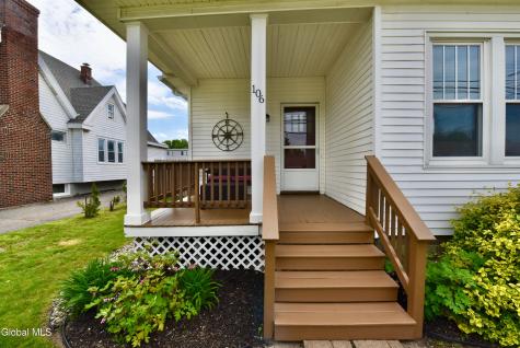 106 Frederick Avenue Colonie NY 12205