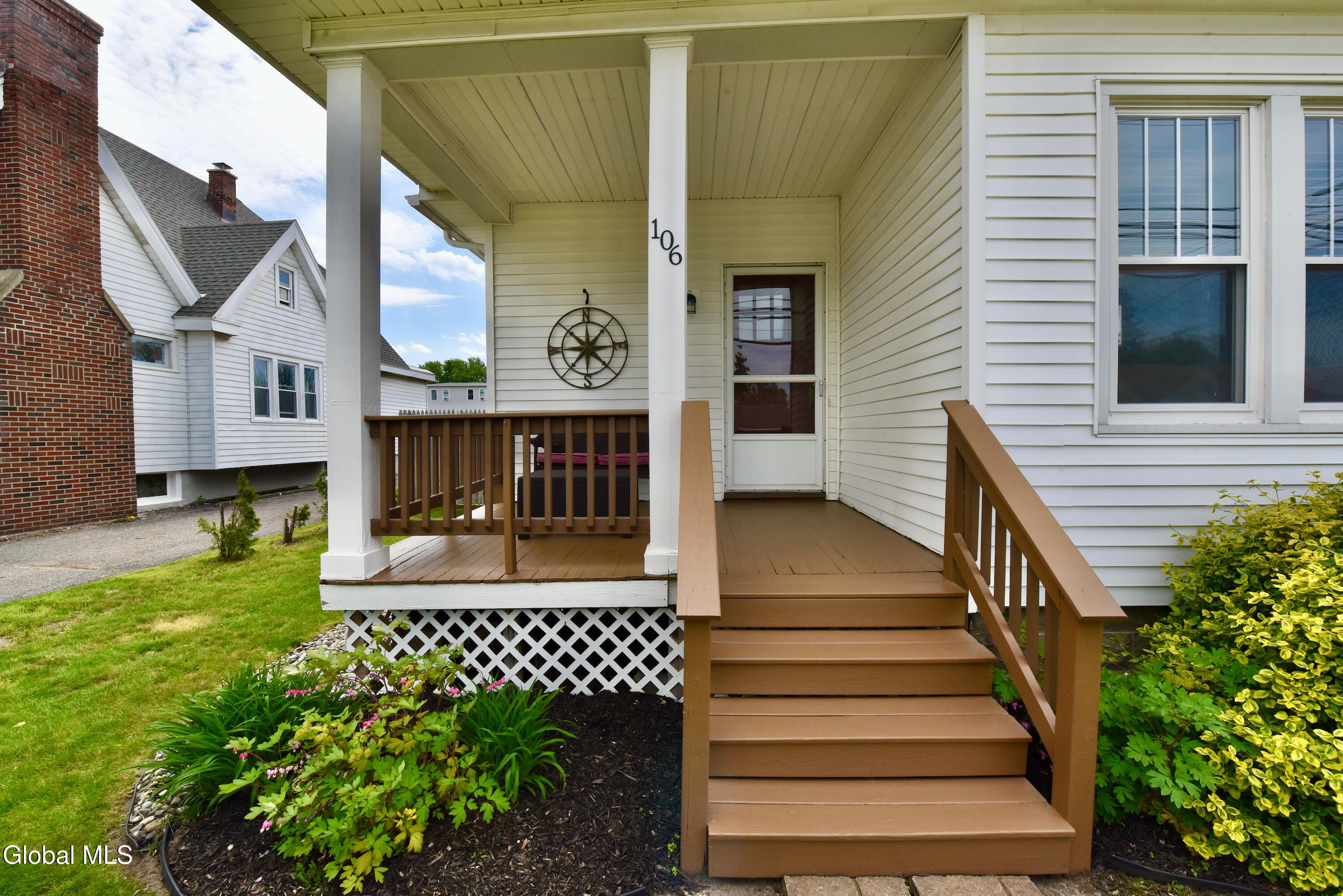 106 Frederick Avenue Colonie NY 12205