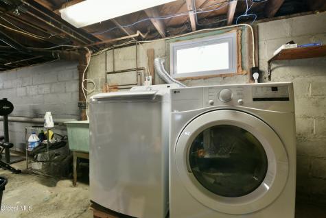 106 Frederick Avenue Colonie NY 12205