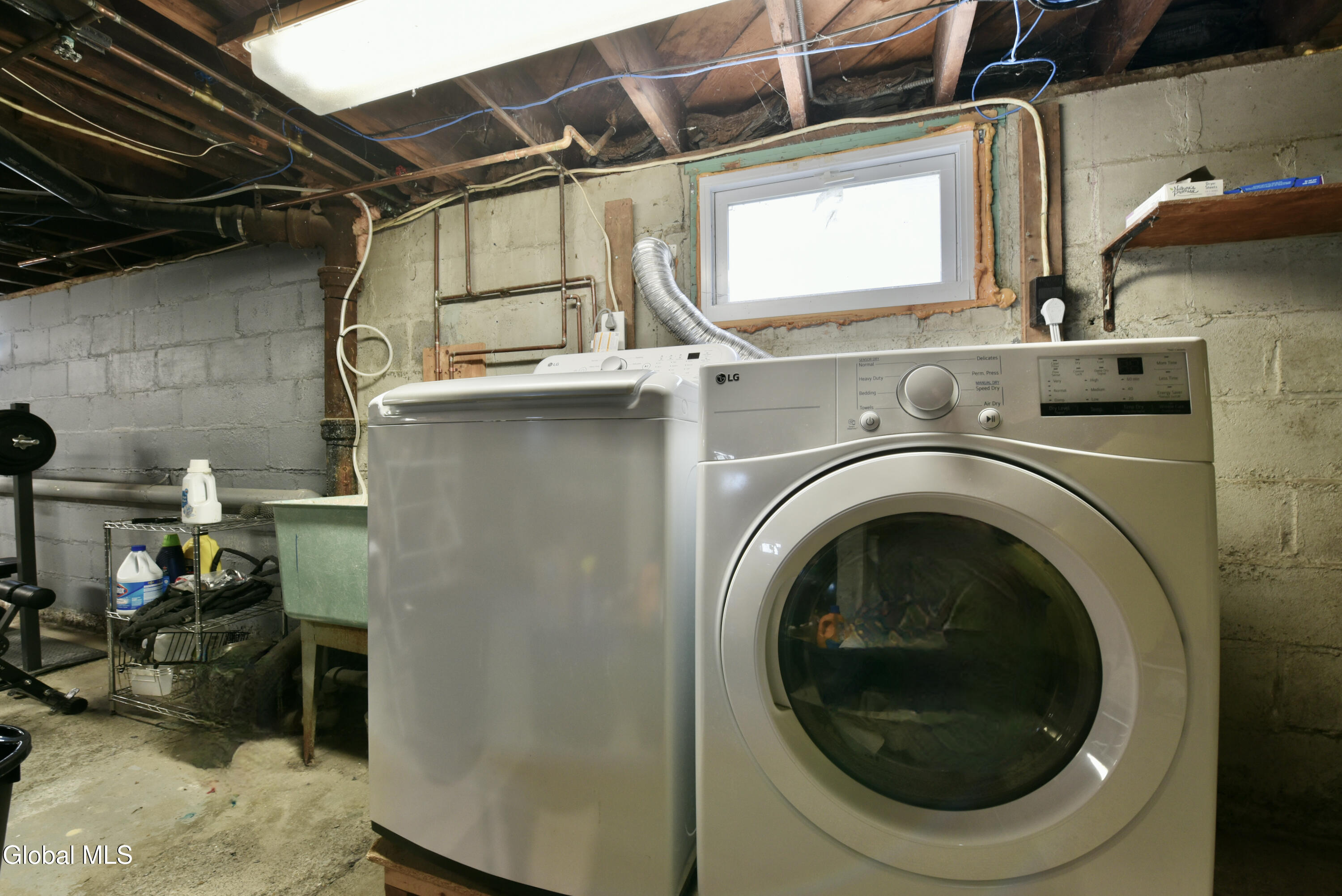 106 Frederick Avenue Colonie NY 12205