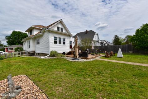 106 Frederick Avenue Colonie NY 12205