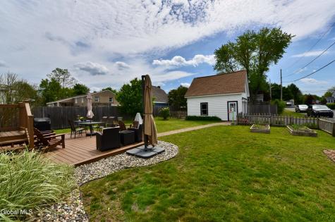 106 Frederick Avenue Colonie NY 12205
