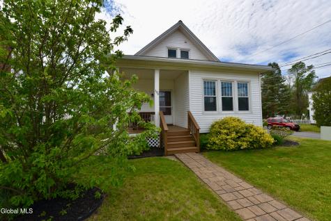 106 Frederick Avenue Colonie NY 12205