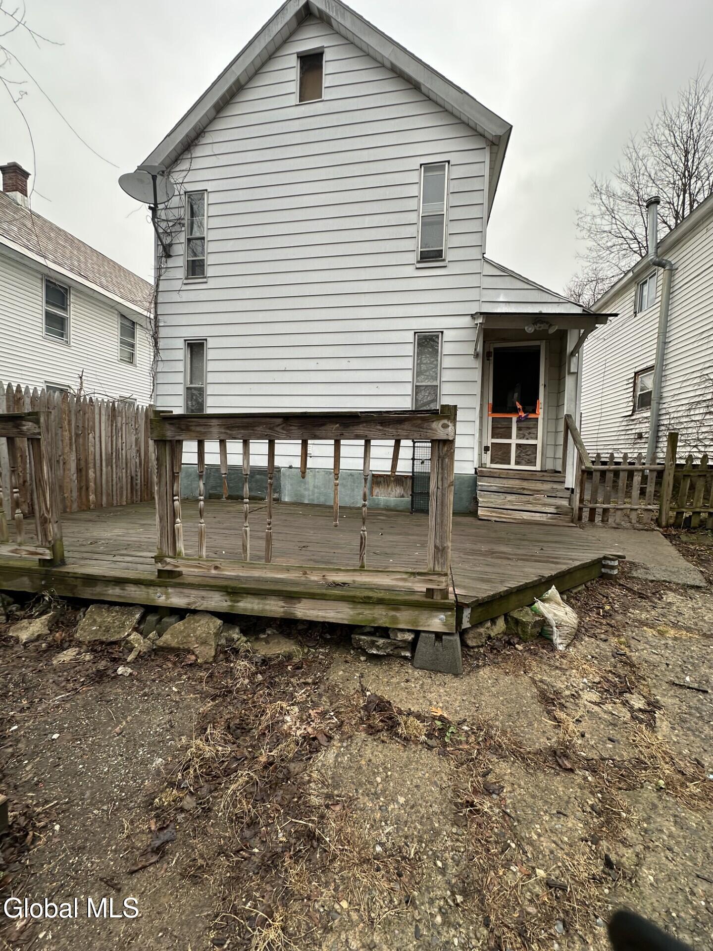 818 Cutler Street Schenectady NY 12303