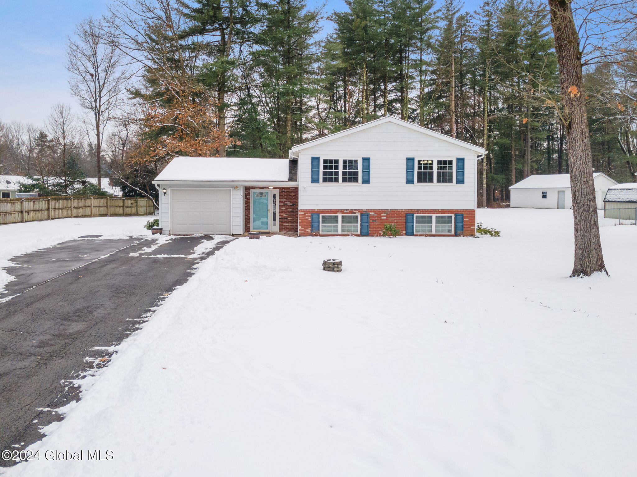 5 Van Tassell Lane Ballston Spa NY 12020
