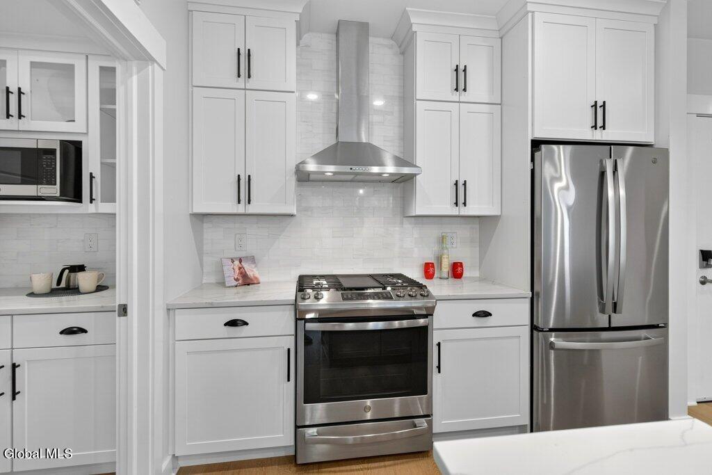 116 West Saratoga Springs NY 12866