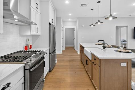 116 West Saratoga Springs NY 12866