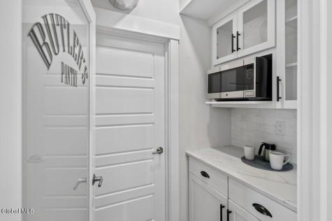 116 West Saratoga Springs NY 12866