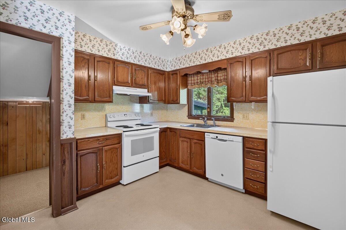 9 Gretel Terrace Ballston Lake NY 12019