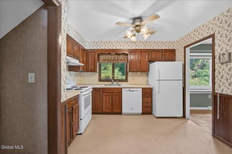 9 Gretel Terrace Ballston Lake NY 12019