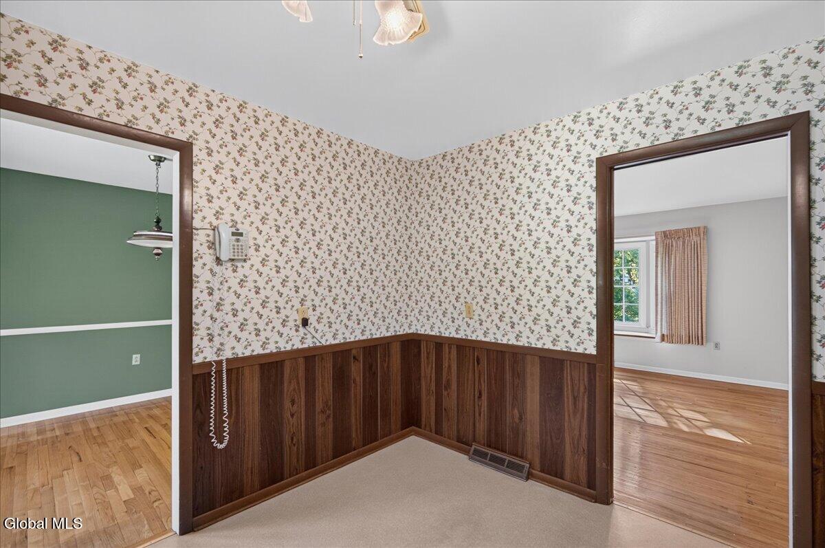 9 Gretel Terrace Ballston Lake NY 12019