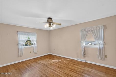 9 Gretel Terrace Ballston Lake NY 12019