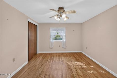 9 Gretel Terrace Ballston Lake NY 12019