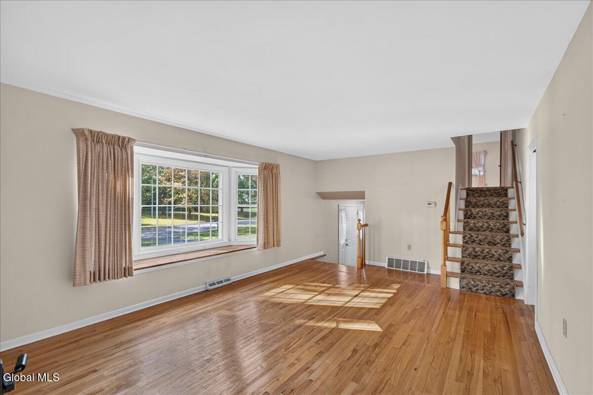 9 Gretel Terrace Ballston Lake NY 12019