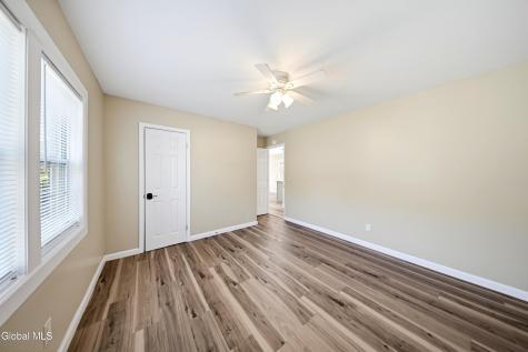 8 Emerson Drive Colonie NY 12110