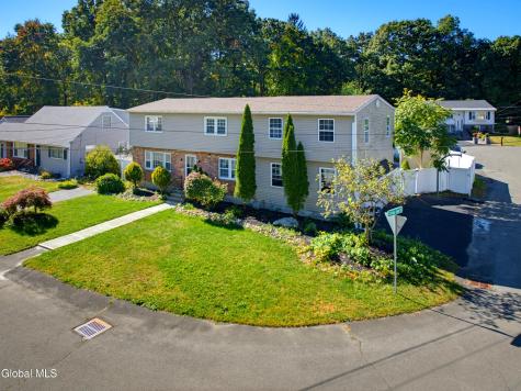 8 Emerson Drive Colonie NY 12110