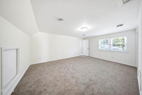 8 Emerson Drive Colonie NY 12110
