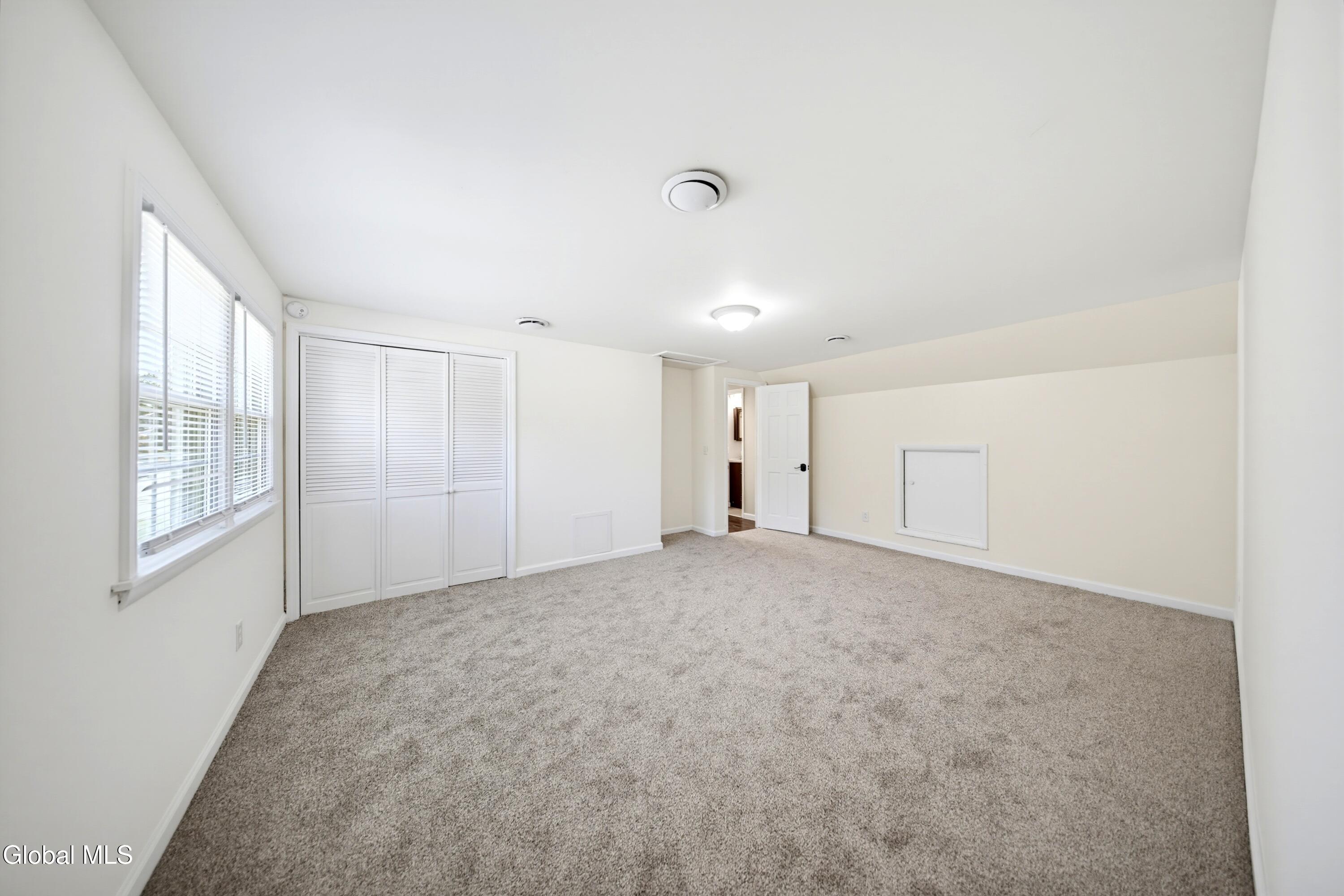 8 Emerson Drive Colonie NY 12110