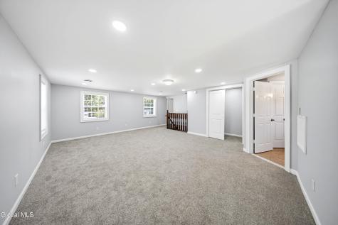 8 Emerson Drive Colonie NY 12110