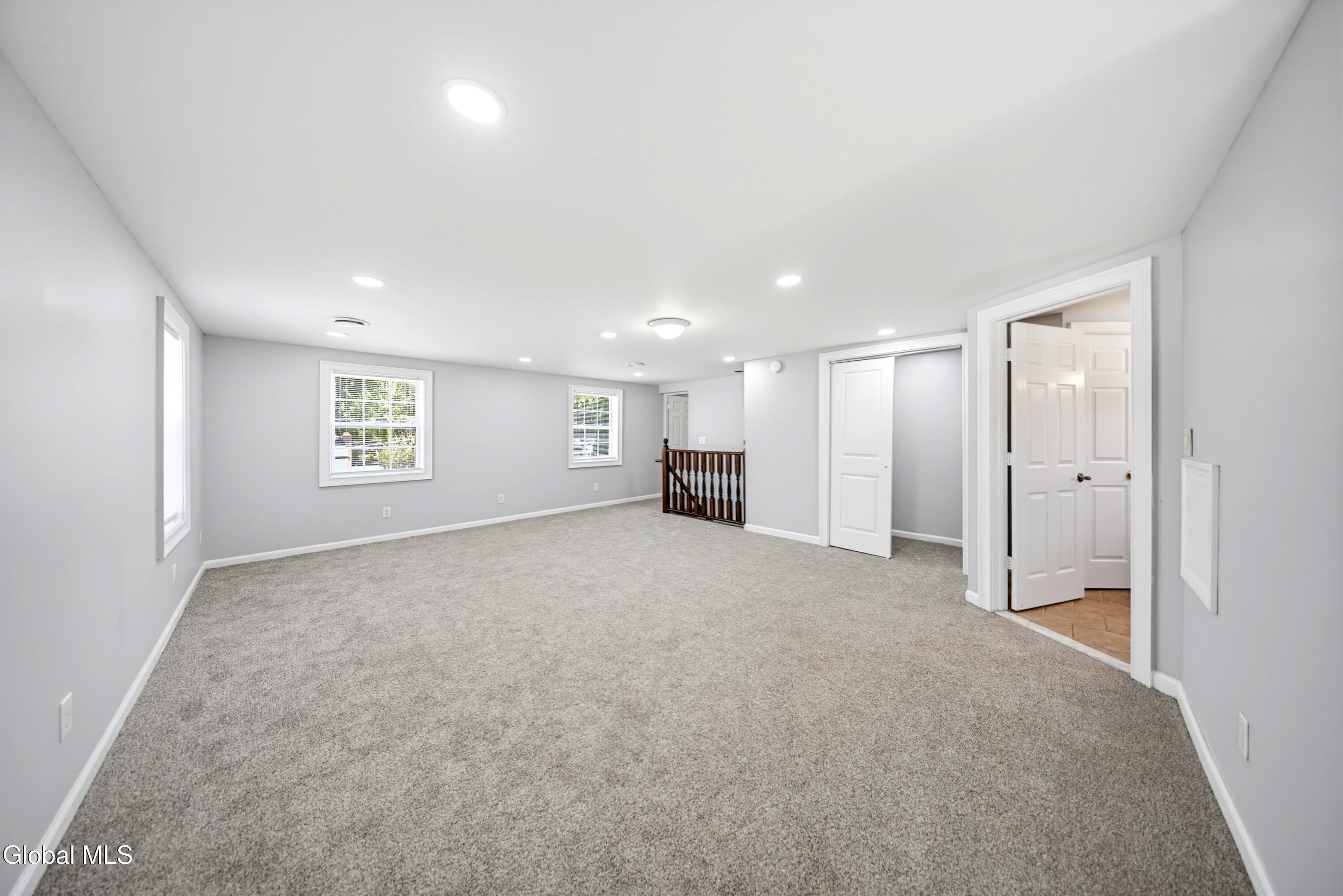 8 Emerson Drive Colonie NY 12110