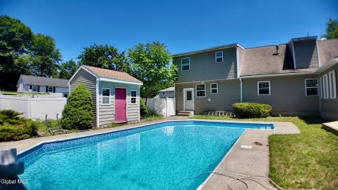 8 Emerson Drive Colonie NY 12110