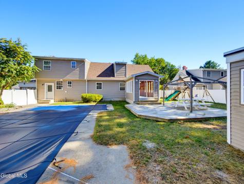 8 Emerson Drive Colonie NY 12110