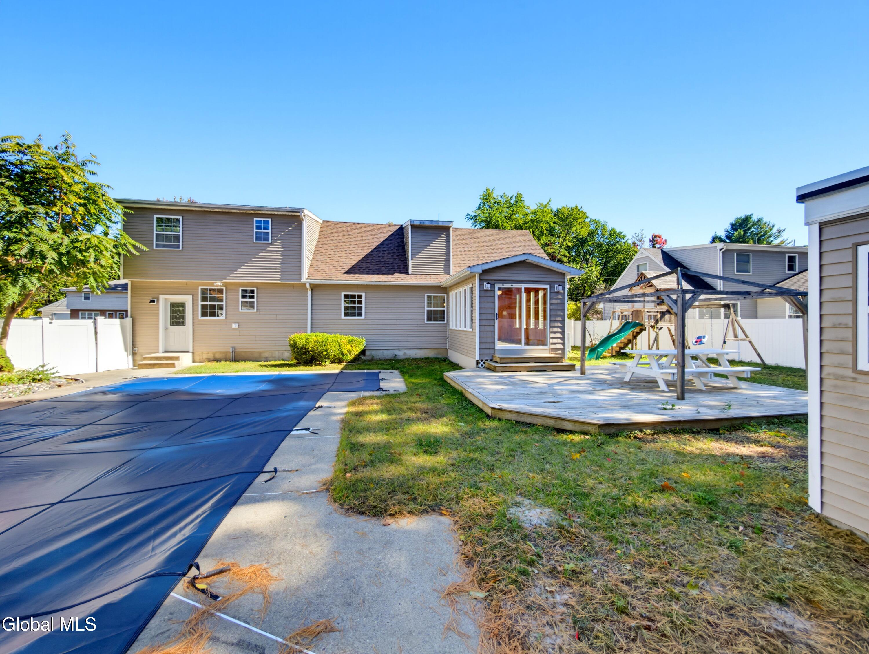 8 Emerson Drive Colonie NY 12110