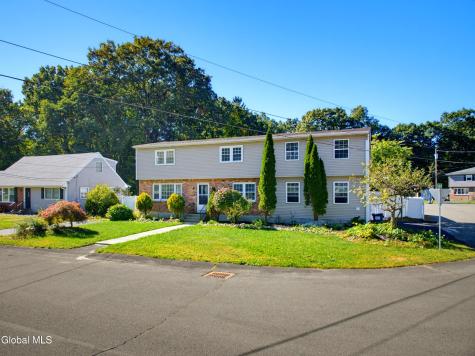 8 Emerson Drive Colonie NY 12110