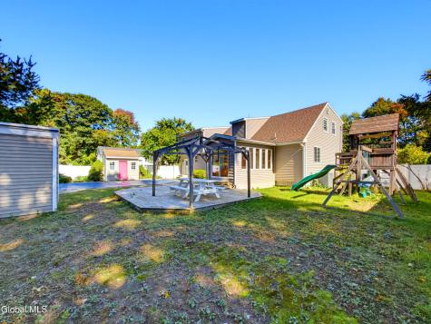 8 Emerson Drive Colonie NY 12110