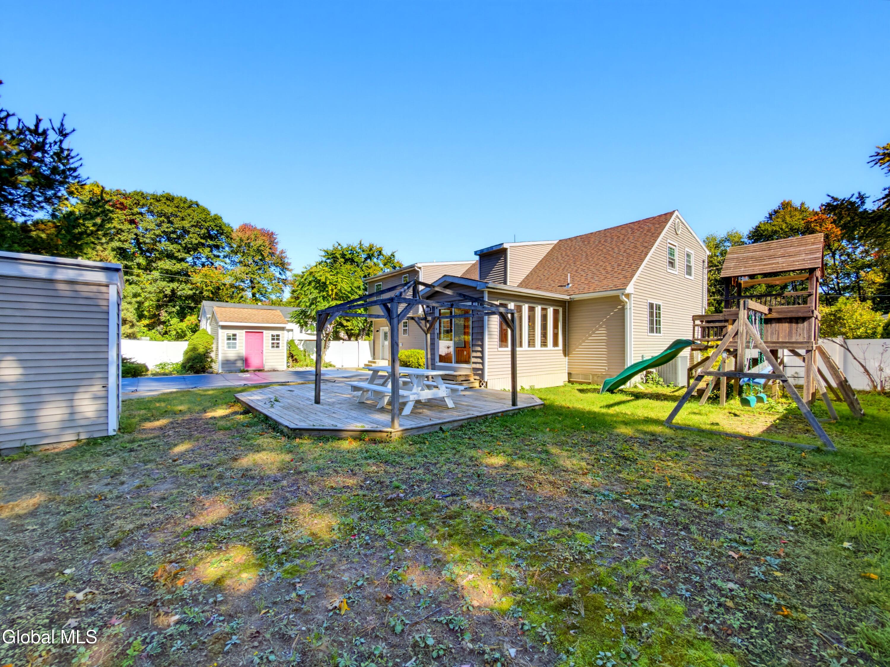 8 Emerson Drive Colonie NY 12110