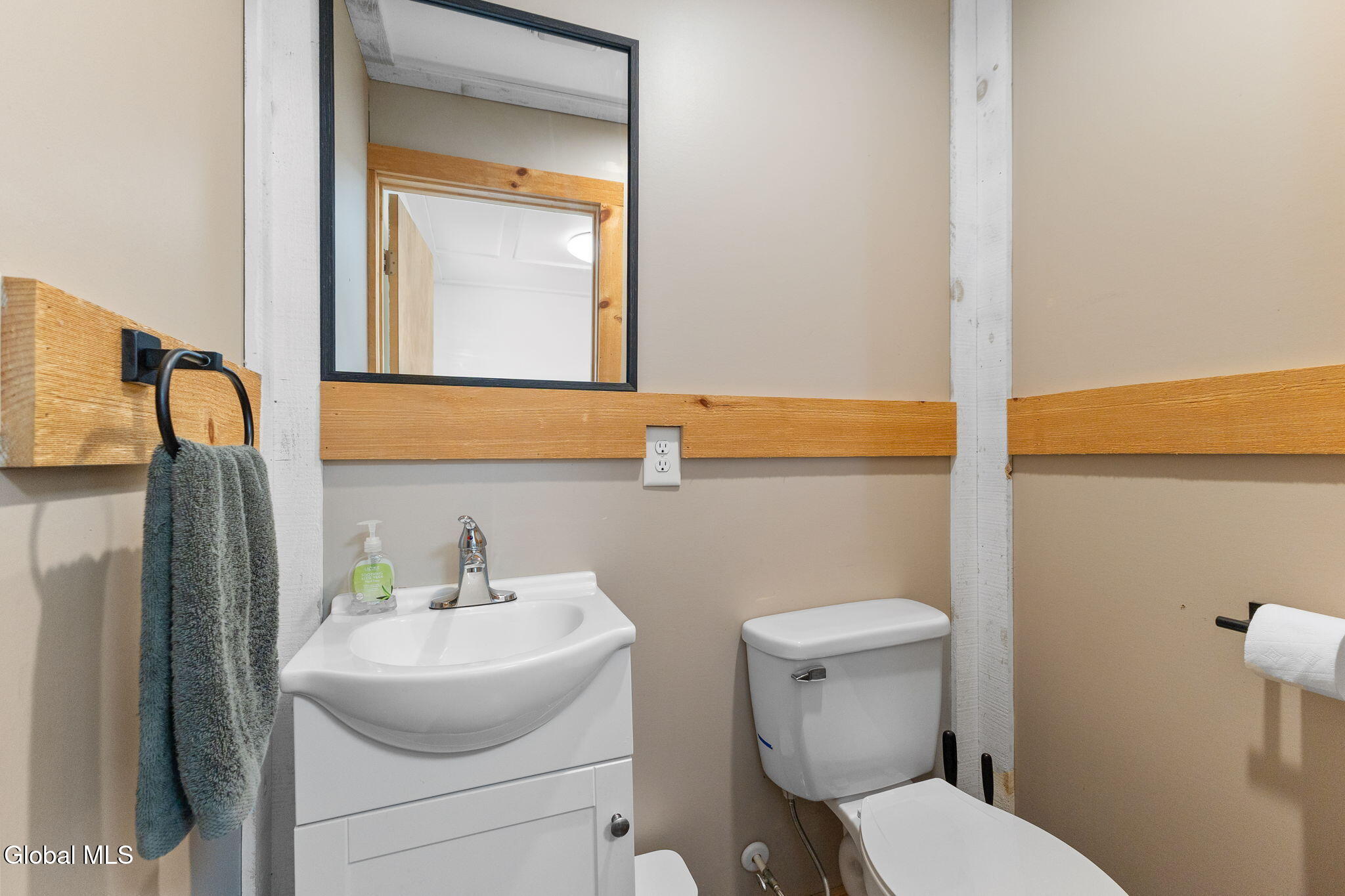 17 Kenworthy Avenue Glens Falls NY 12801