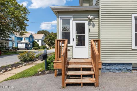 17 Kenworthy Avenue Glens Falls NY 12801